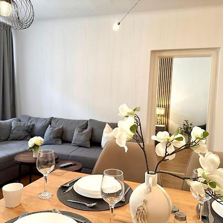 Modern Eingerichtete Wohnung Im Stadtzentrum Zittau Kostenloser Parkplatz Ngoại thất bức ảnh
