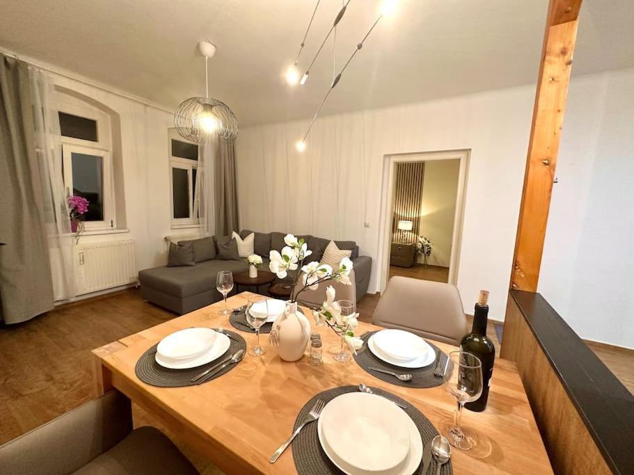 Modern Eingerichtete Wohnung Im Stadtzentrum Zittau Kostenloser Parkplatz Ngoại thất bức ảnh