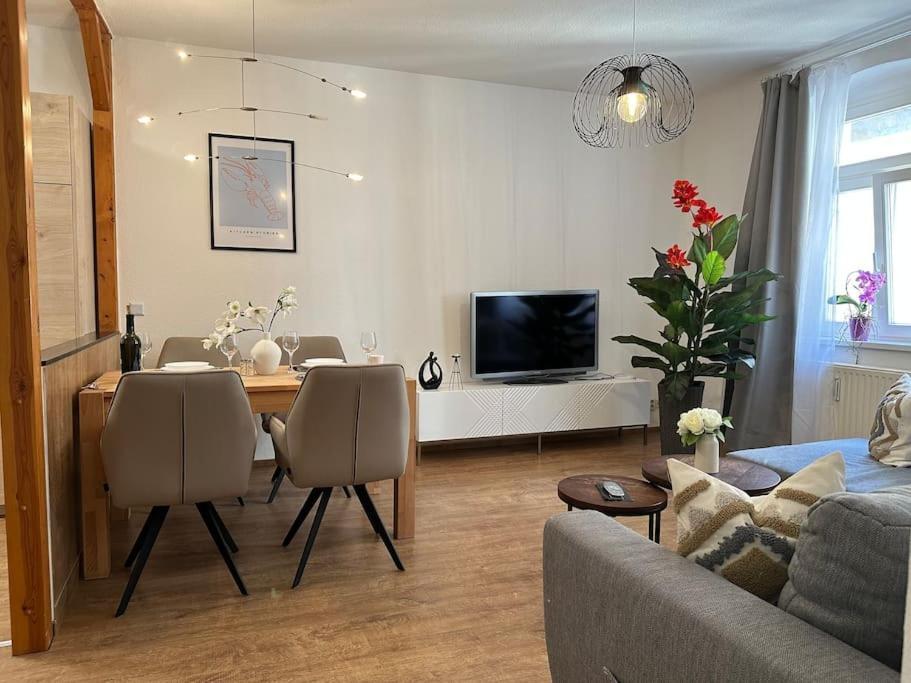 Modern Eingerichtete Wohnung Im Stadtzentrum Zittau Kostenloser Parkplatz Ngoại thất bức ảnh